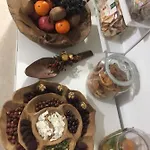 New Mitte Free Snack Hot Tea And Coffee 호스텔 *