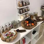 New Mitte Free Snack Hot Tea And Coffee * 베를린
