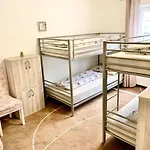 New Mitte Free Snack Hot Tea And Coffee * Berlín