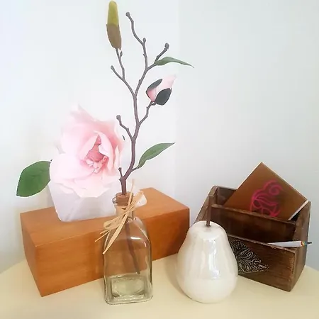 New Mitte Free Snack Hot Tea And Coffee ברלין