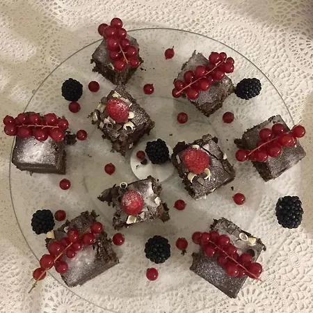 New Mitte Free Snack Hot Tea And Coffee אכסניה *