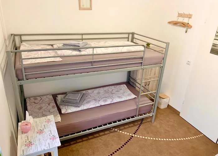 New Mitte Free Snack Hot Tea And Coffee 旅馆 *