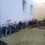 New Mitte Free Snack Hot Tea And Coffee بيت شباب