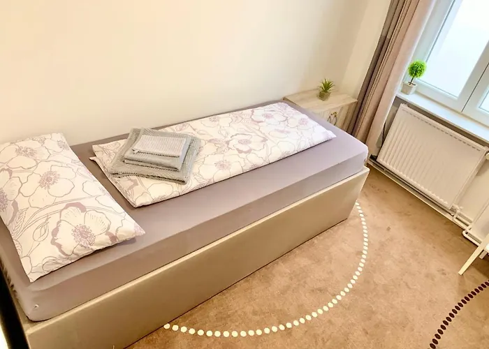 New Mitte Free Snack Hot Tea And Coffee * Берлин